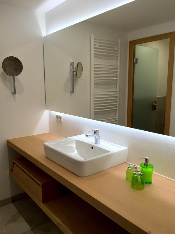Hotel Zur Schoenen Aussicht Marktheidenfeld Esterno foto