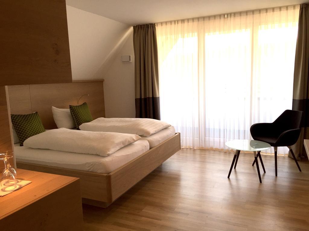 Hotel Zur Schoenen Aussicht Marktheidenfeld Esterno foto